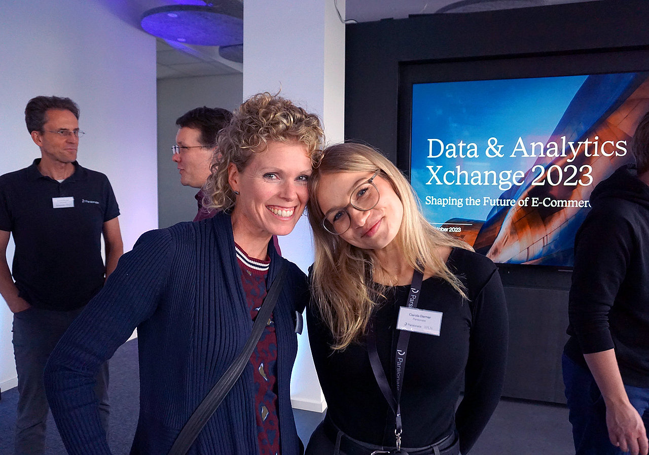 Zwei Teilnehmerinnen des Data & Analytics Xchange 2023
